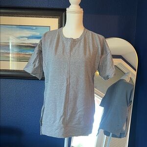 lululemon athletica Gray Short Sleeve Tee